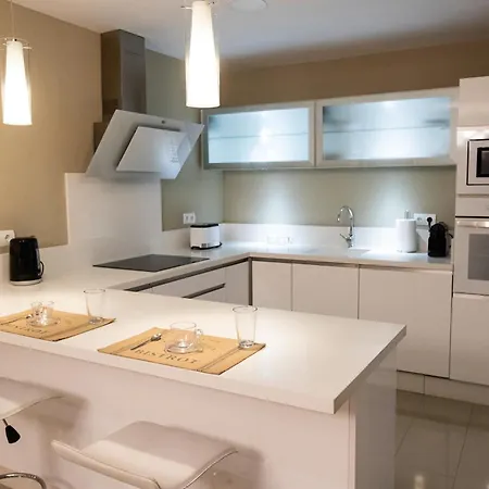 Apartment Q2 *