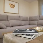 Q2 *